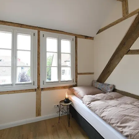 Schiefe Haus Bergstrasse * Heppenheim (Bergstrasse)