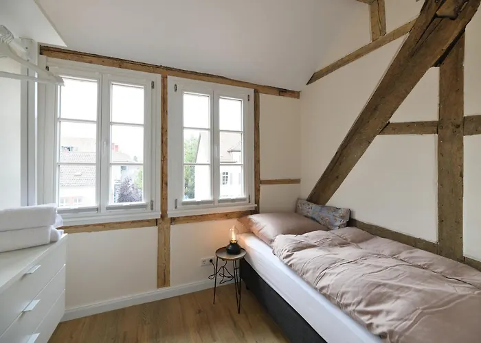 Schiefe Haus Bergstrasse * Heppenheim (Bergstrasse)